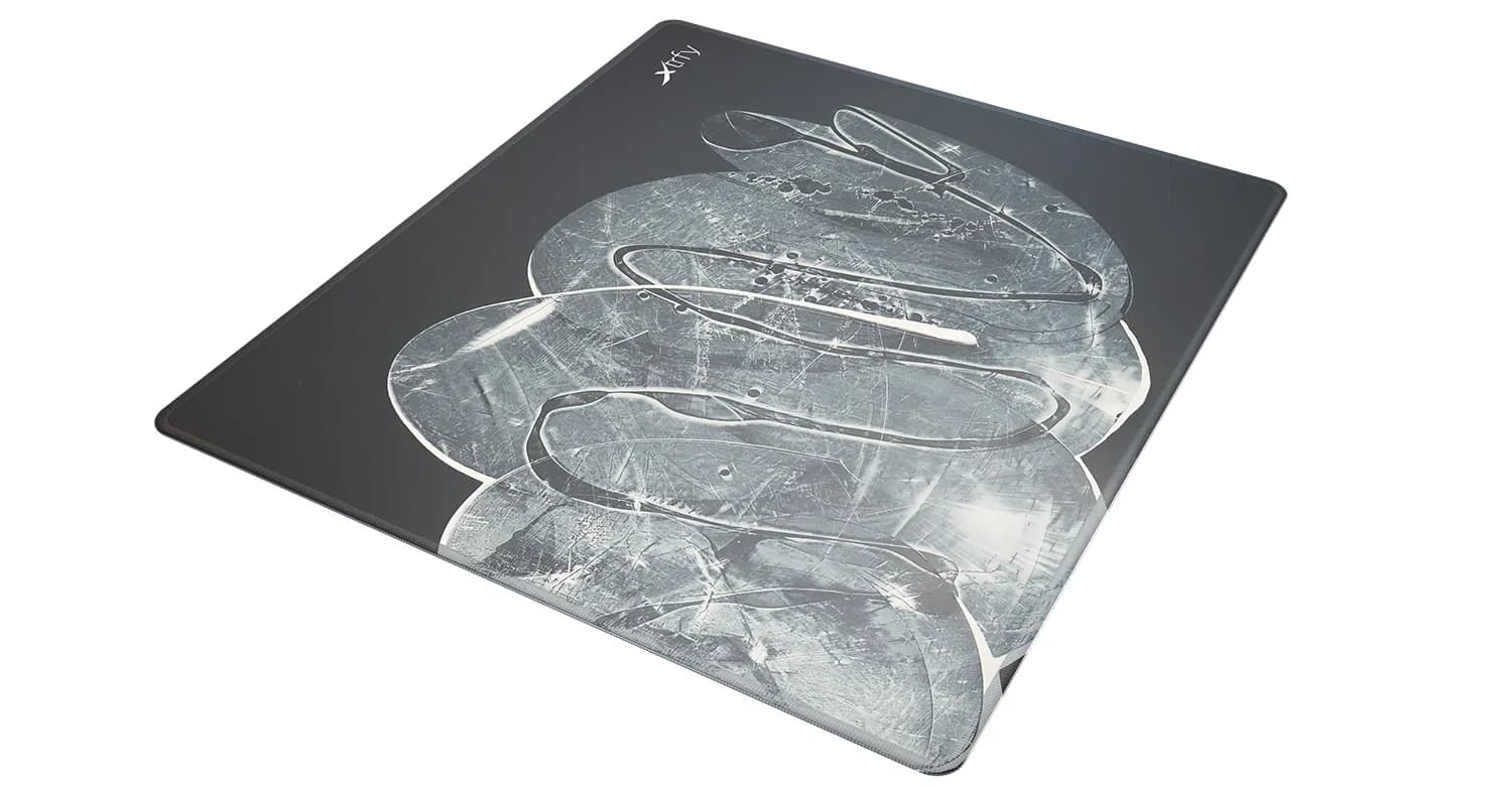 Xtrfy GP4 Large -pelihiirimatto, 460x400 mm, Cloud White