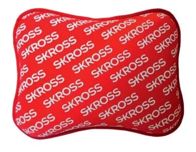 Resekudde 39x29,5x12 cm Röd - SKROSS