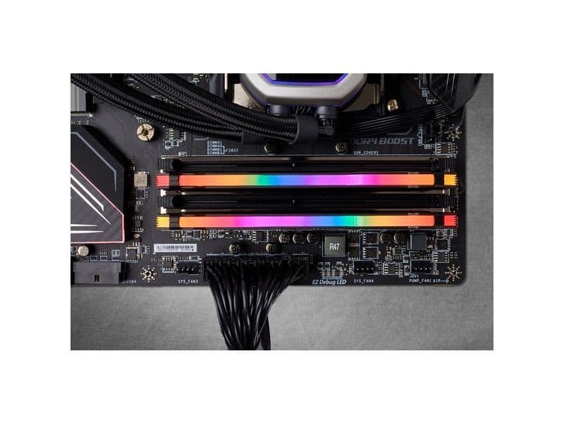 CORSAIR Vengeance RGB PRO - DDR4 - sarja - 16 Gt: 2 x 8 Gt - DIMM 288-PIN - 3200 MHz / PC4-25600 - CL16 - 1,35 V - puskuroimaton - ei-ECC - musta