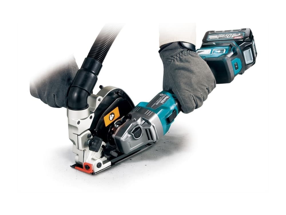 Makita GA023GZ, 8500 RPM, 12,5 cm, Akku, 3 kg, Harjaton moottori - SOLO