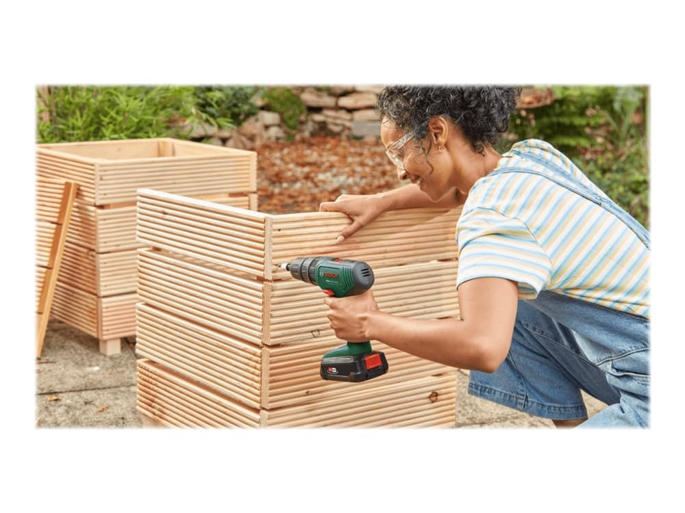Bosch EasyImpact 18V-40 - Vasaraporakone - akkuporakone - 2-nopeuksinen - avaimeton poranterä 13 mm - 38 N-m laturin kanssa - 18 V:n jännitealue