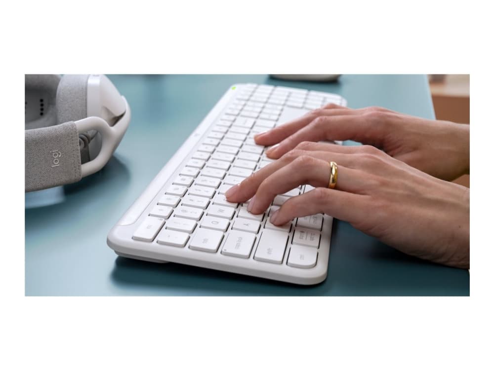 Logitech Signature Slim K950, Täysikokoinen (100 %), Langaton, RF Wireless + Bluetooth, Näppäimen saksikytkin, QWERTY, Valkoinen