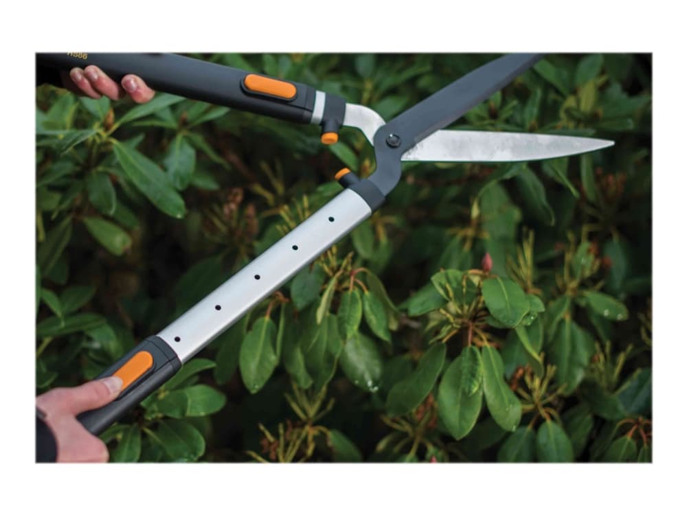 Fiskars HS86 käsikäyttöiset teleskooppiset pensassakset 680 mm