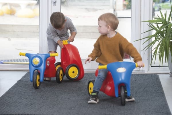 Dantoy Classic skootteri kumipyörillä, L.60 cm