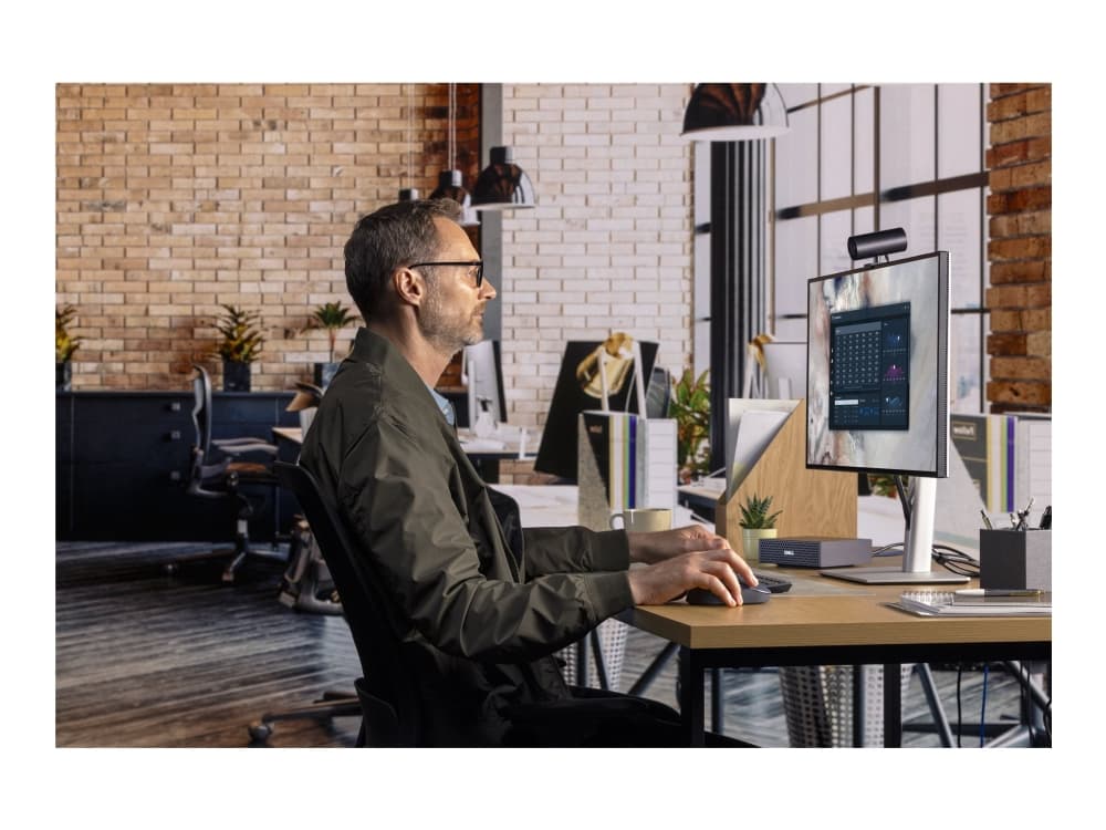 Dell Pro Max with GB10 FCM1253 - Micro 1 x GB10 Grace Blackwell Superchip Cortex-A725 + Cortex-X925 - RAM 128 GB - SSD 2 TB - NVMe, QLC - NVIDIA Blackwell - IEEE 802.11ax (Wi-Fi 6), IEEE 802.11be (Wi-Fi 7), Bluetooth, 10 Gigabit Ethernet, 200 Gigabit Ethernet - NVIDIA DGX OS 7 - display: none - magnetiitti - BTP - 1 vuoden perusasiakkaan kanssa paikan päällä