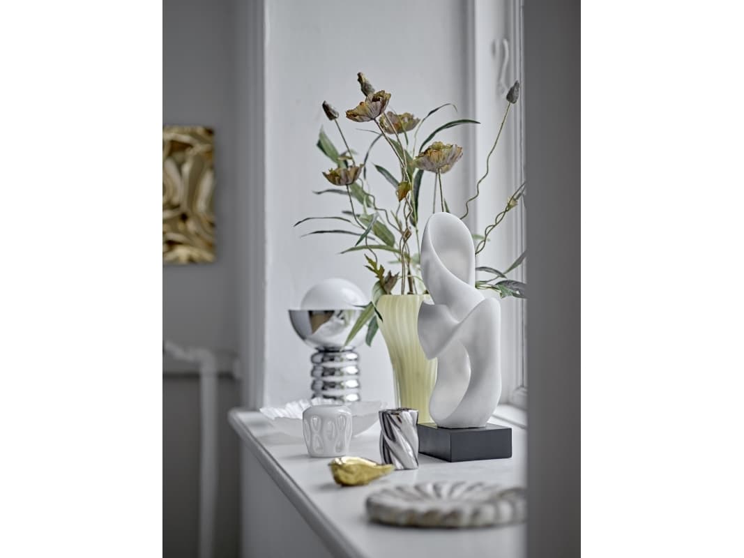 BLOOMINGVILLE Alistair dekor vit i polyresin