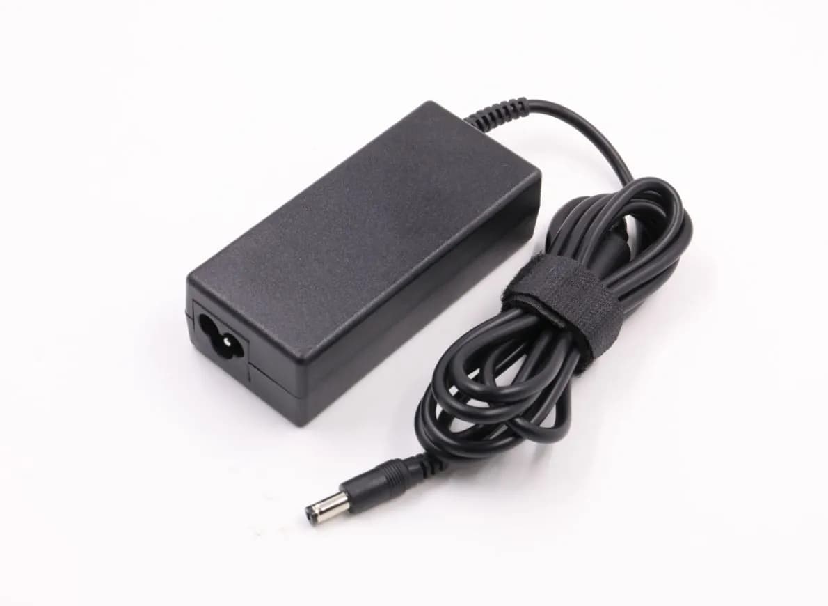 24V, 2.5A 5.5x2.5/5.5x2.1mm