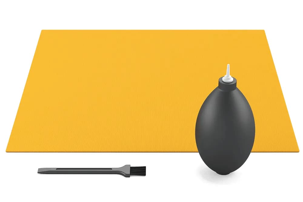 Glorious Cleaning Kit -puhdistussetti hiirille ja näppäimistöille