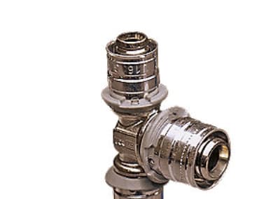 MLC-puristimen T-kappale 40-32-40mm - lattialämmitykseen ja lämpimän käyttöveden ja pattereiden lämmitysjärjestelmiin