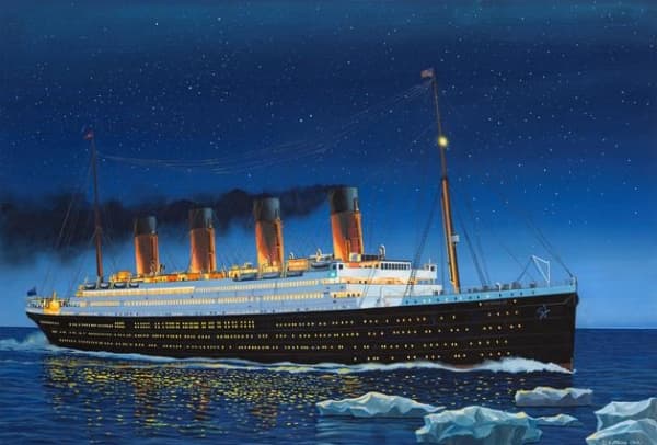 Revell RMS Titanic, Pienoismallimatkustajalaiva, Kokoamispakkaus, 1:700, RMS Titanic, Muovi, Edistynyt