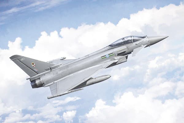 Italeri Model EF-2000 Typhoon R.A.F. palveluksessa 1/72