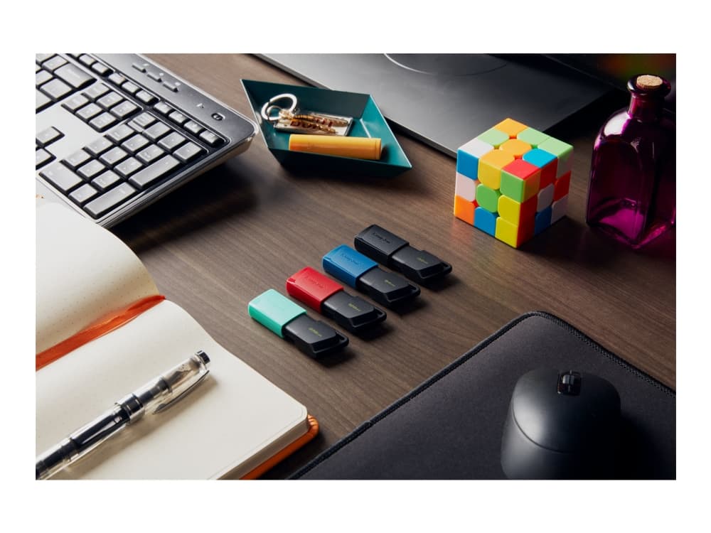Kingston Technology DataTraveler Exodia M, 256 GB, USB A-tyyppi, 3.2 Gen 1 (3.1 Gen 1), Liuku, 10 g, Musta, Turkoosi