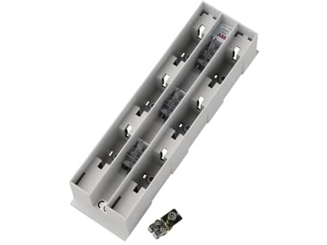 ABB:n sulakelenkki kaksinkertainen DIN 002 merkinnän A mukaan: max 63 kaapelin poikkileikkaus: 6-25 mm² asennusleveys 105 mm